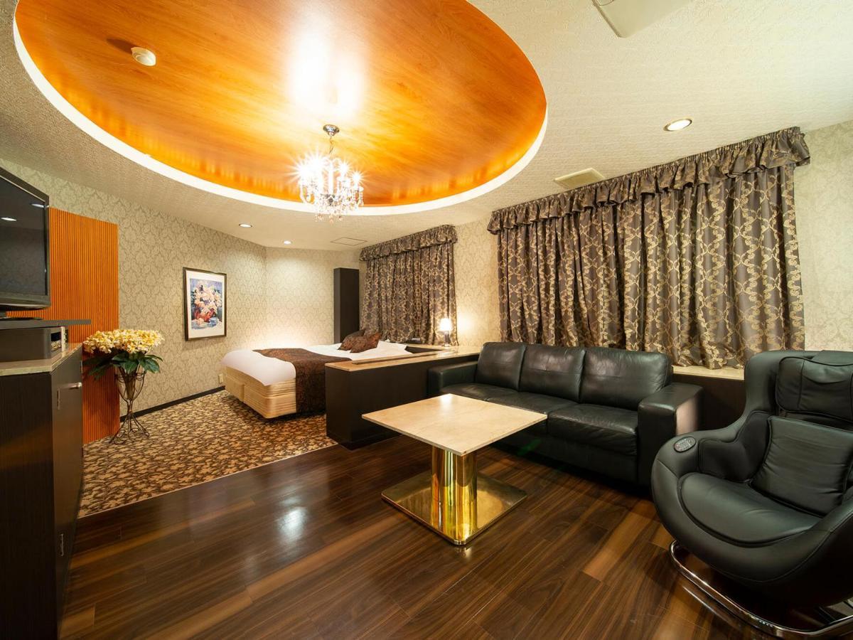 Hotel U'S Kouroen (Adults Only) Nishinomiya Bagian luar foto