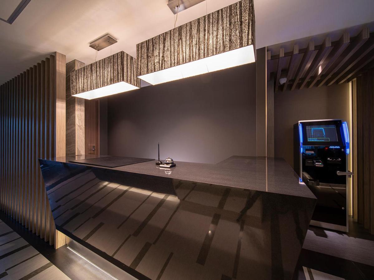 Hotel U'S Kouroen (Adults Only) Nishinomiya Bagian luar foto